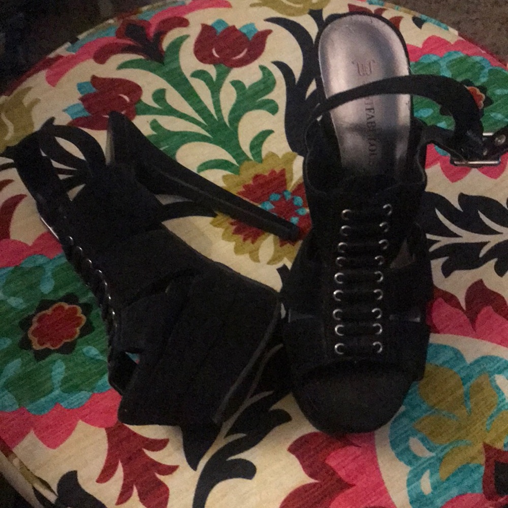 NWOT Black Lace Up Platform Heels